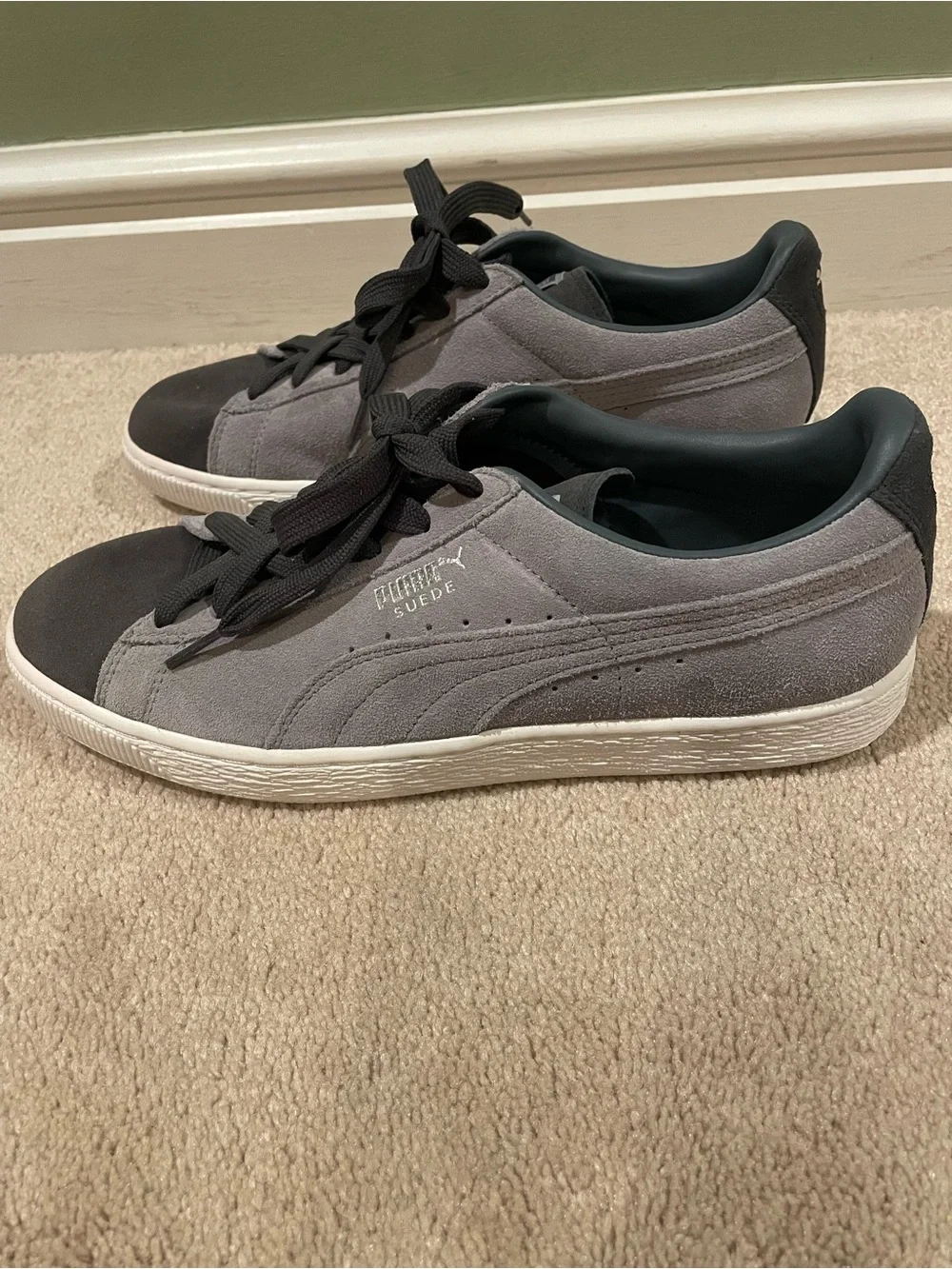 Puma Men’s Suede Classic Low-Top Sneakers - Brand New - Gray two tone